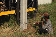 บริการรับตอกเสาเข็ม ด้วยปั้นจั่นตีนตะขาบ สะดวก รวดเร็ว